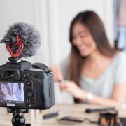 Asian Young Female Blogger Recording Vlog Video With Makeup Cosm 5 Things You Need to Know When Using KOLs in Vietnam