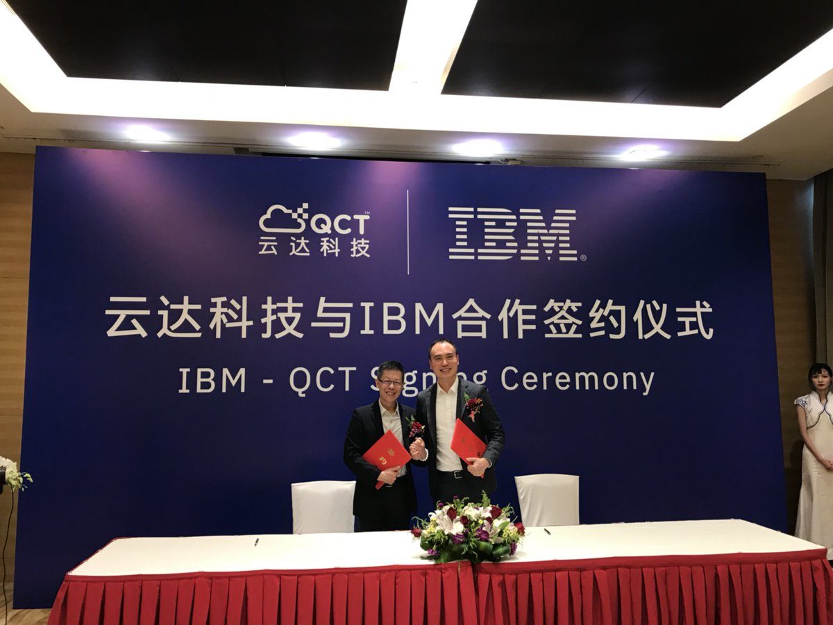 QCT IBM Cooperation-Signing-Ceremony / MikeYang, President QCT(left), Brian Tse, General Manager, Greater China Group GTS at IBM (right)