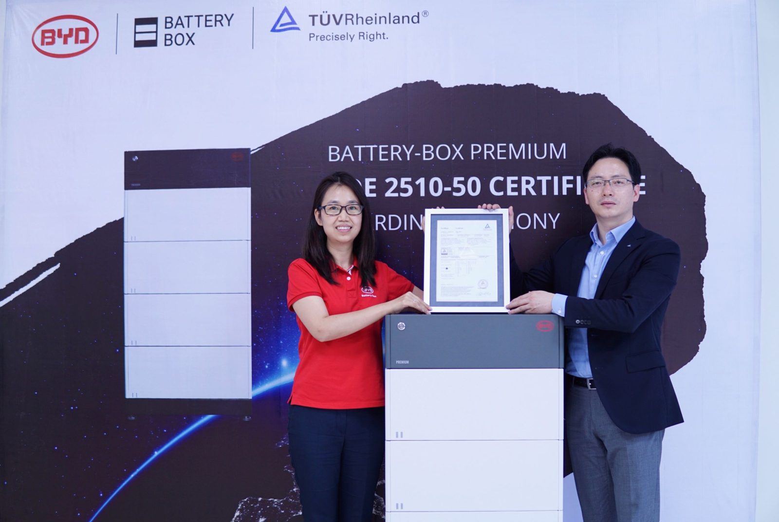 Julia Chen, BYD & Weichun Li, TÜV Rheinland