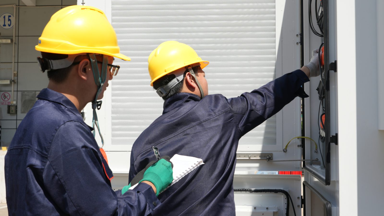 binary comment